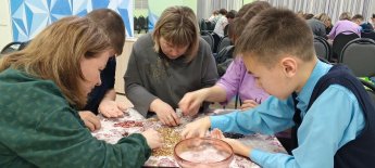 День матери в семейном клубе "Мастерской счастья" 
